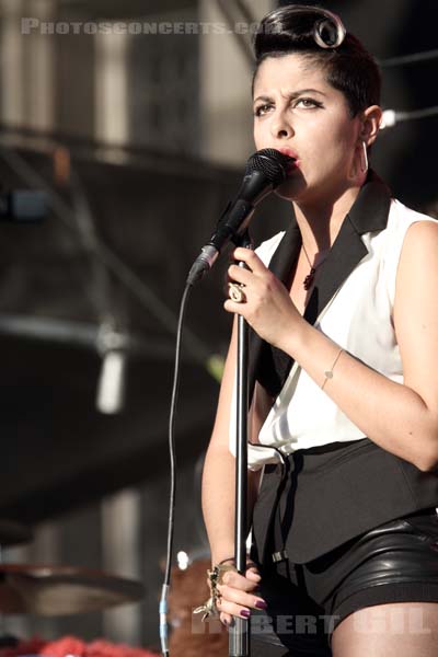 CARMEN MARIA VEGA - 2012-07-22 - PARIS - Parvis de l'Hotel de Ville - 